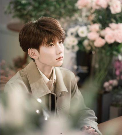 王源吃瓜爆料娱乐节目是真的吗,揭秘娱乐节目幕后真相